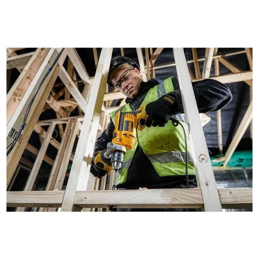dewalt-dwd024-b5-220v-percussion-drill-705w-13mm-3